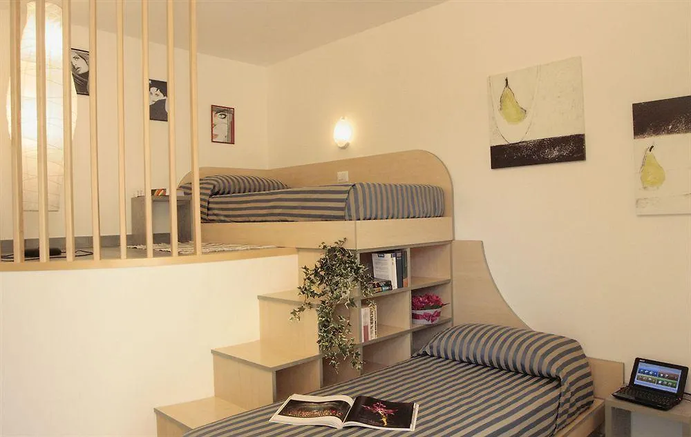 Residence Domaso 3*,