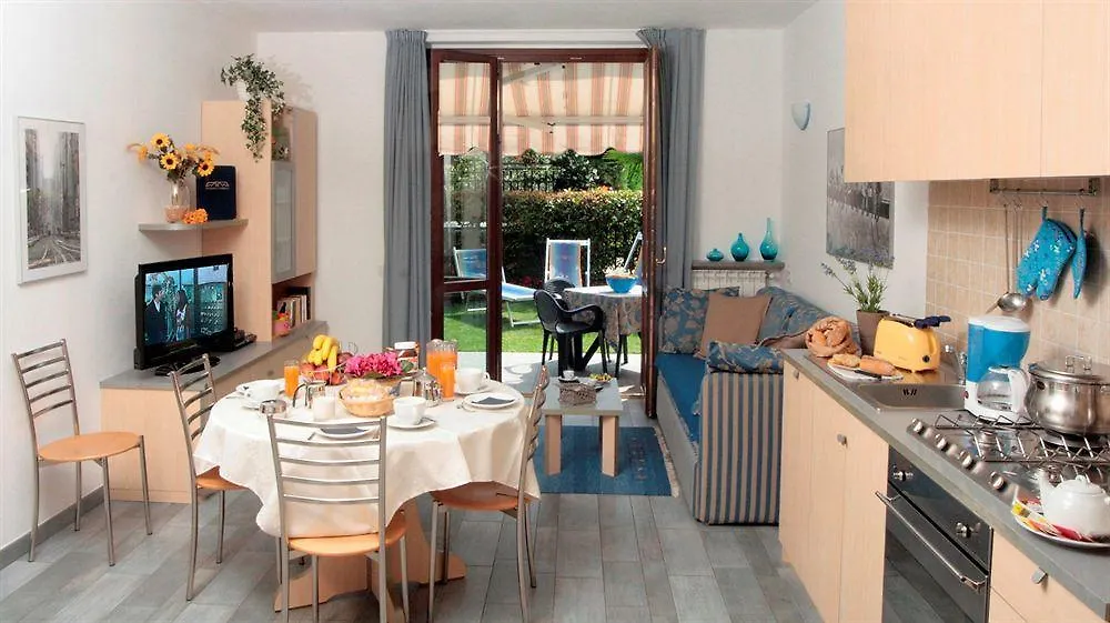 Residence Domaso 3*,